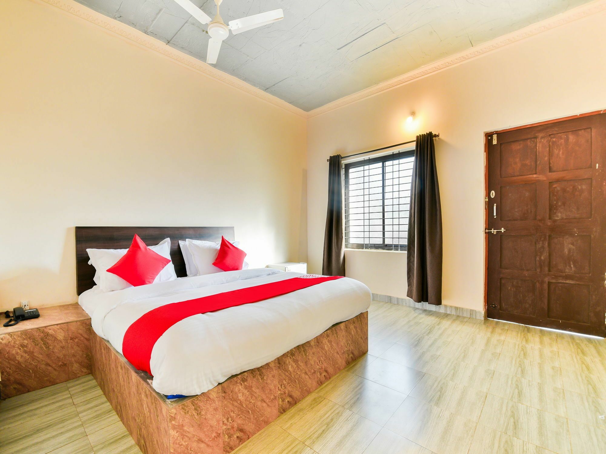 Oyo 15836 Pleasure River Front Resort Tuem Экстерьер фото